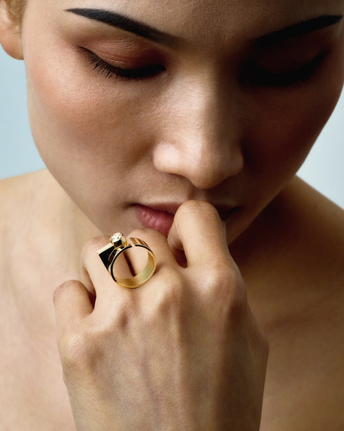 Bague en or jaune et diamant