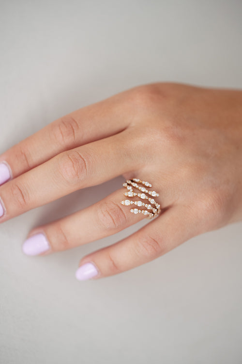 Bague en or rose et diamants