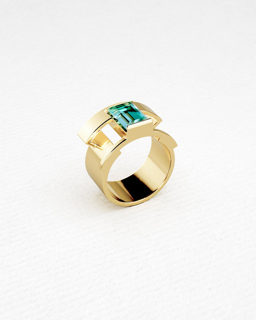 Bague en or jaune et Tourmaline