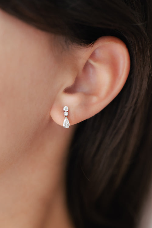 Boucles d'oreilles en or blanc et diamants