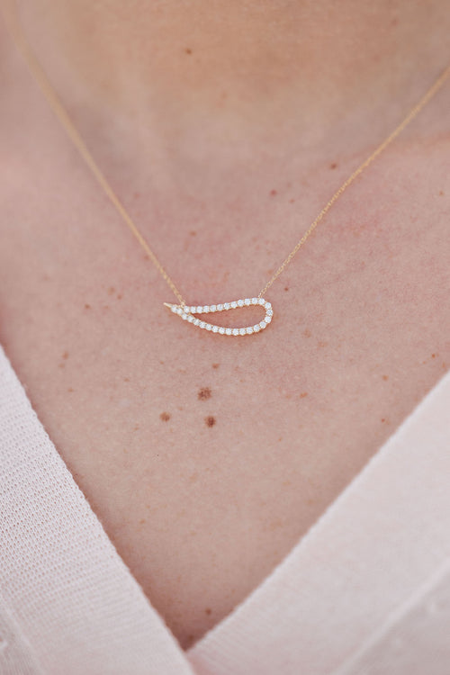 Yellow gold and diamond necklace