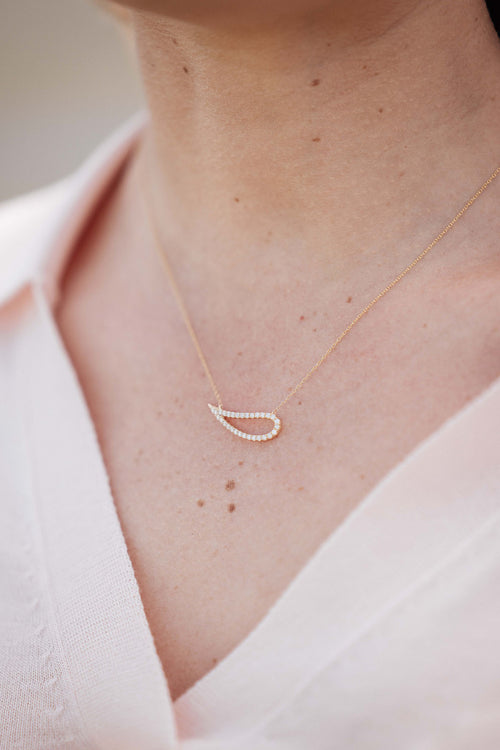 Yellow gold and diamond necklace