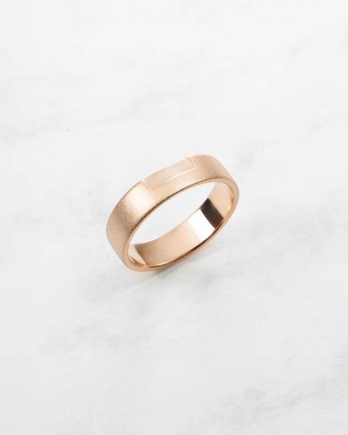 Rose gold ring