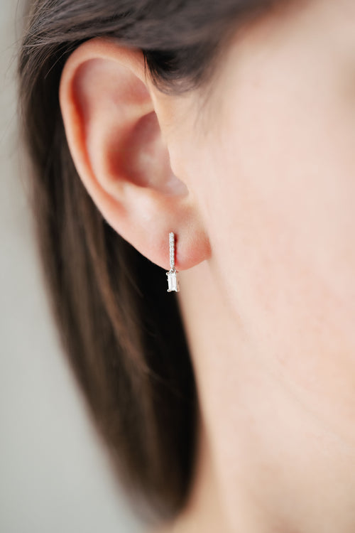 White gold and diamond earrings