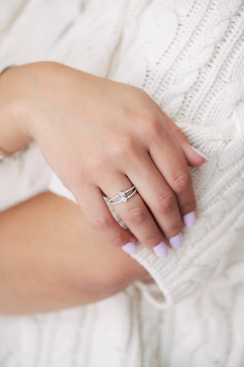 Bague en or blanc et diamants