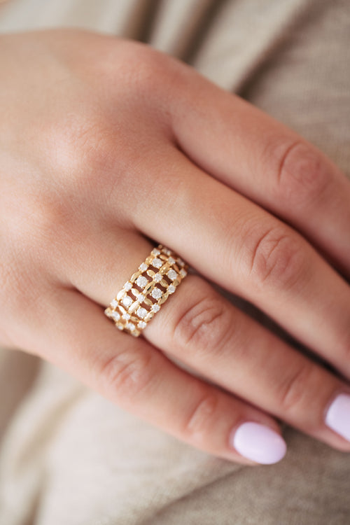 Bague en or jaune et diamants