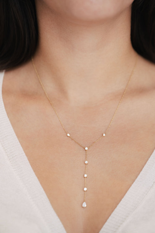 Collier en or jaune et diamants