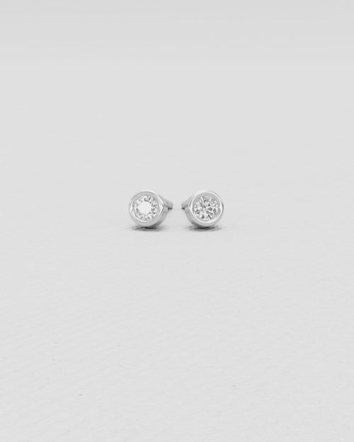 Boucles d'oreilles en or blanc et diamants