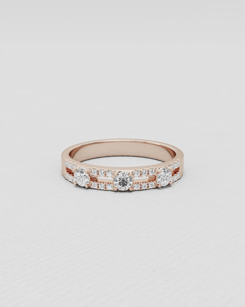 Bague en or blanc et diamants