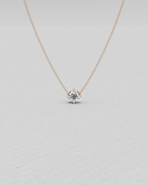 White gold and diamond pendant