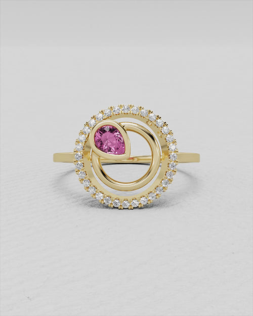Bague en or jaune , diamants et saphir rose